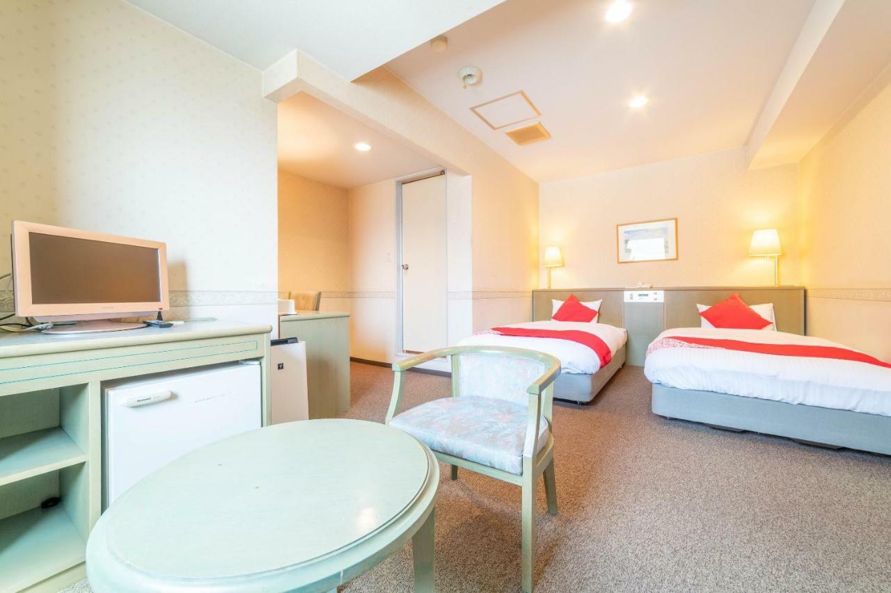 Oyo Business Hotel Nishiura Йоккаїті Екстер'єр фото