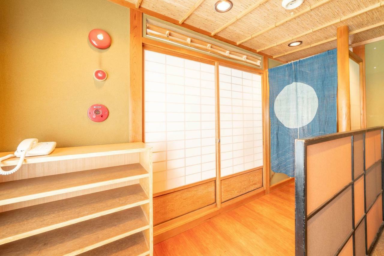 Oyo Business Hotel Nishiura Йоккаїті Екстер'єр фото